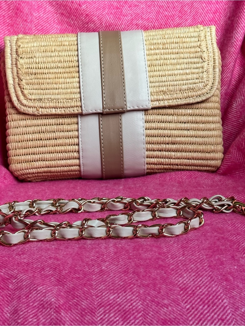 BEAU & RO Straw Shoulder Bag in Natural and Taupe - Picture 3 of 11